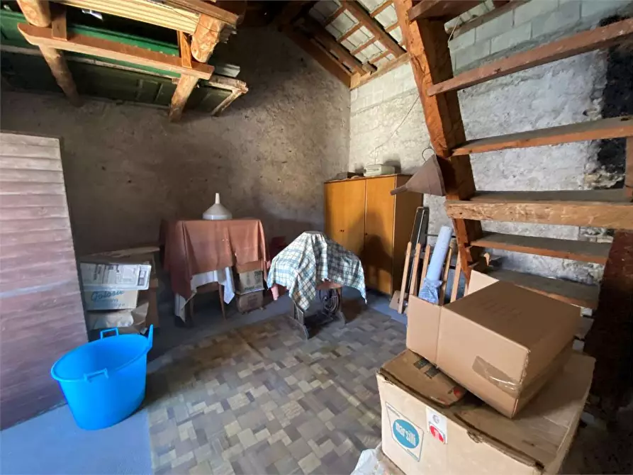 Immagine 9 di Porzione di casa in vendita  in VIA EZIO FRANCESCHINI  23 a Castel Ivano