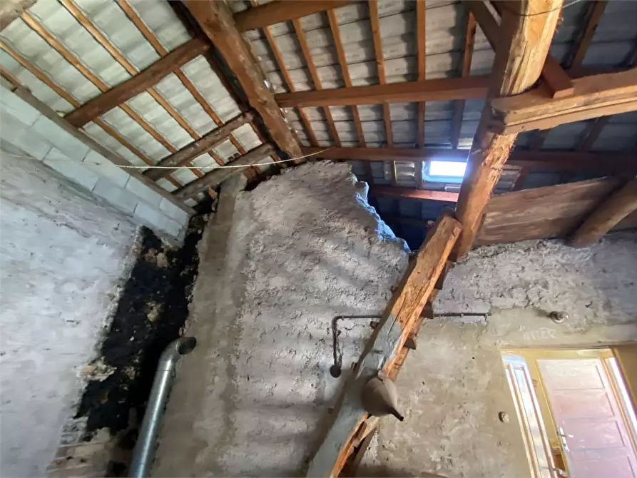 Immagine 8 di Porzione di casa in vendita  in VIA EZIO FRANCESCHINI  23 a Castel Ivano