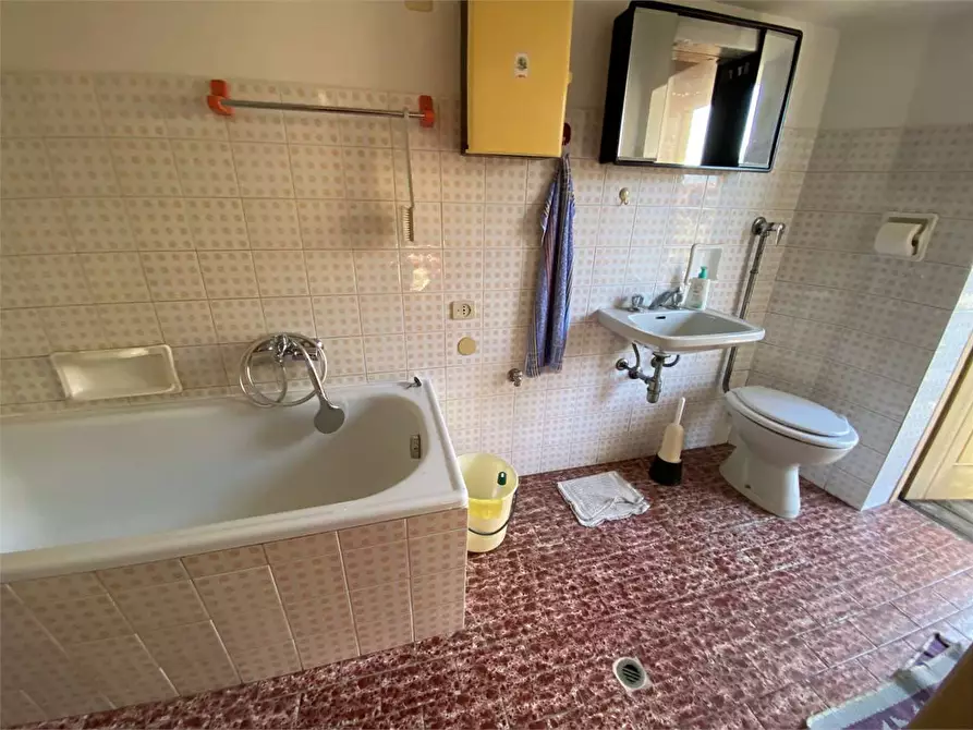 Immagine 4 di Porzione di casa in vendita  in VIA EZIO FRANCESCHINI  23 a Castel Ivano