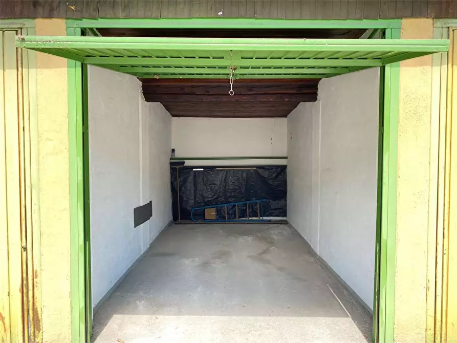Immagine 3 di Garage in vendita  in Via alessandro spagolla a Borgo Valsugana