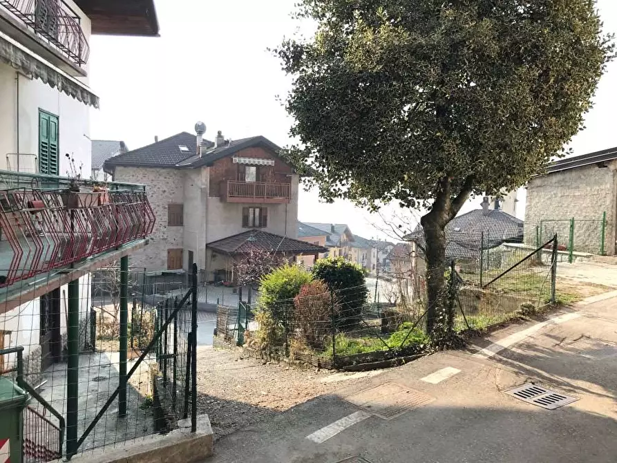 Immagine 17 di Porzione di casa in vendita  in via nuova superiore 5 a Samone