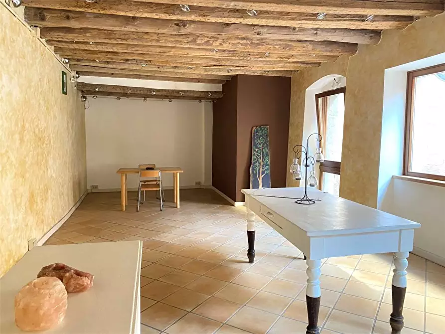Immagine 4 di Negozio in vendita  in scala al convento  2 a Borgo Valsugana