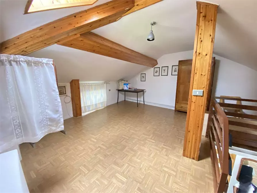 Immagine 13 di Bilocale in affitto  in piazza municipio a Carzano