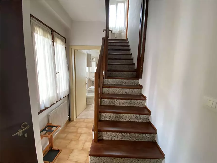 Immagine 11 di Bilocale in affitto  in piazza municipio a Carzano