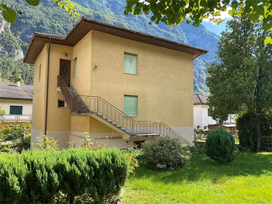 Immagine 3 di Stabile in vendita  in VIA SAN ROCCO  11 a Grigno