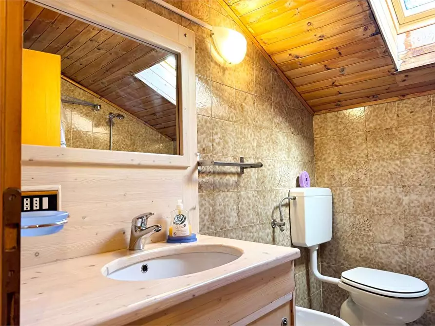 Immagine 18 di Baita in vendita  in LOCALITA' CALAMENTO a Telve