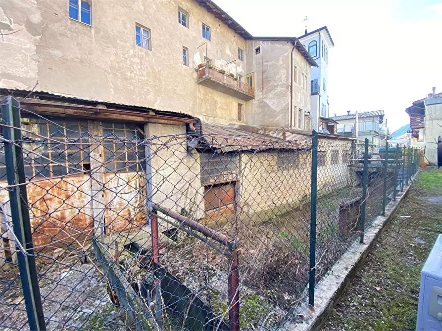 Immagine 4 di Stabile in vendita  in PIAZZA ROMANI a Borgo Valsugana