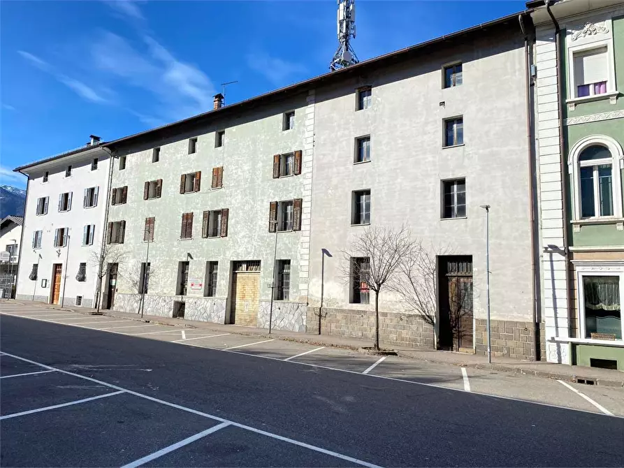 Immagine 7 di Stabile in vendita  in PIAZZA ROMANI a Borgo Valsugana