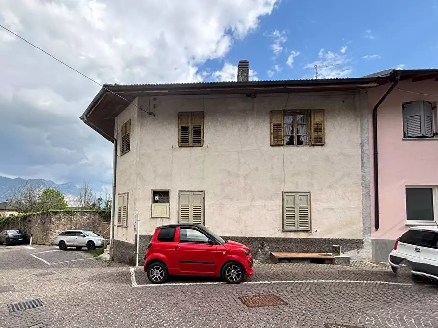 Immagine 3 di Porzione di casa in vendita  in via pretorio a Telve