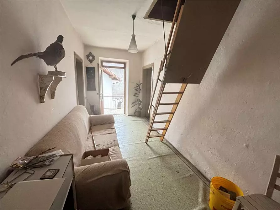 Immagine 15 di Porzione di casa in vendita  in via pretorio a Telve