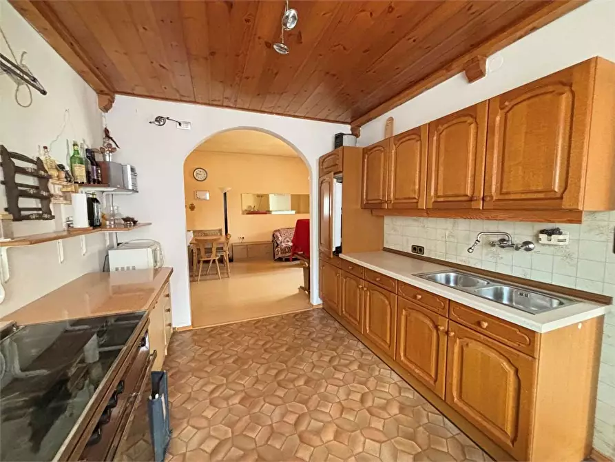 Immagine 10 di Porzione di casa in vendita  in via della bruta 28 a Levico Terme