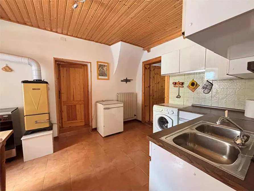 Immagine 2 di Porzione di casa in vendita  in via della bruta 28 a Levico Terme