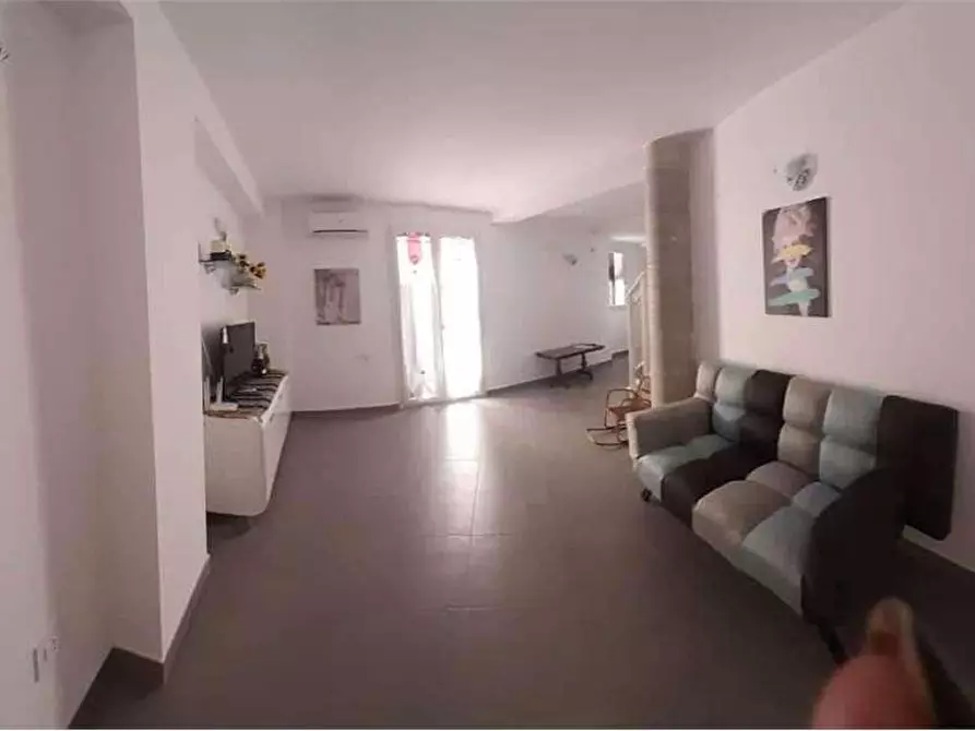 Immagine 1 di Appartamento in affitto  a Avola