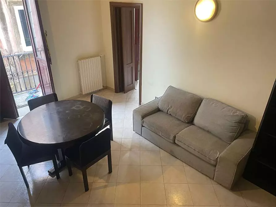 Immagine 5 di Bilocale in affitto  a Siracusa