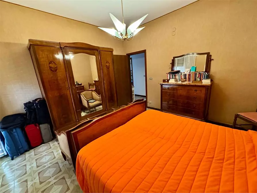 Immagine 13 di Quadrilocale in affitto  a Siracusa