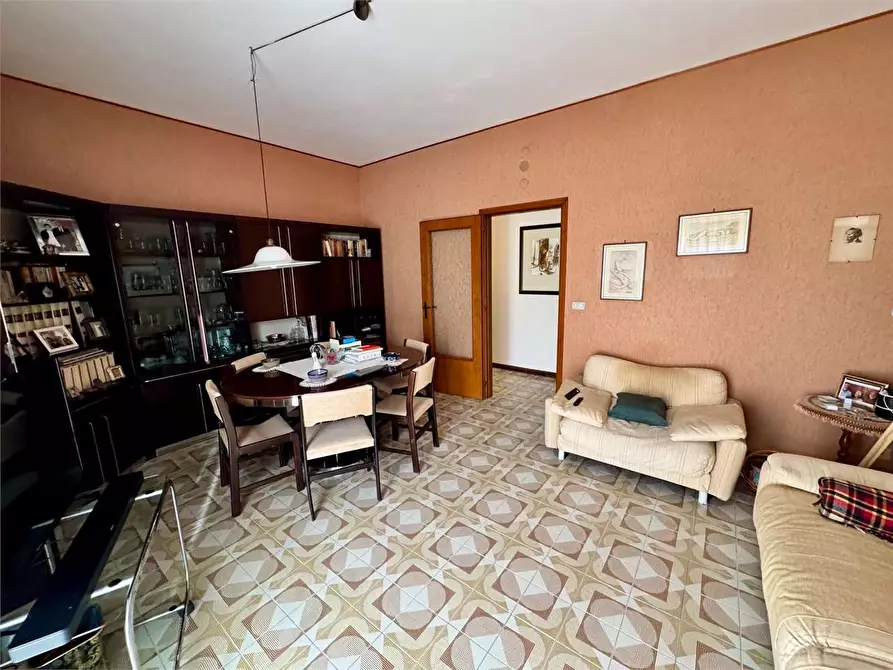 Immagine 6 di Quadrilocale in affitto  a Siracusa