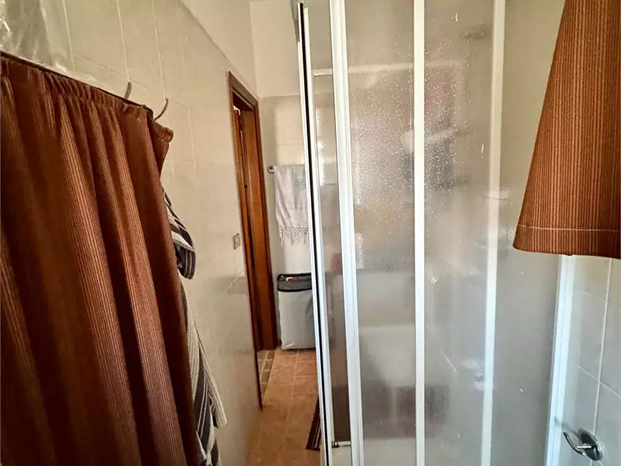 Immagine 17 di Quadrilocale in affitto  a Siracusa