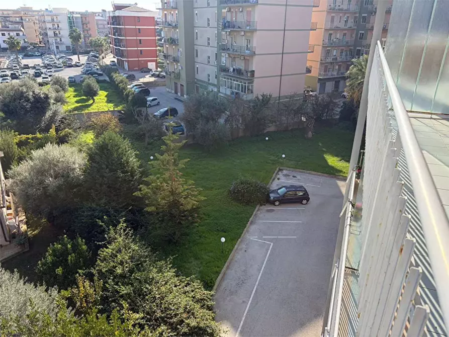 Immagine 17 di Trilocale in affitto  a Siracusa