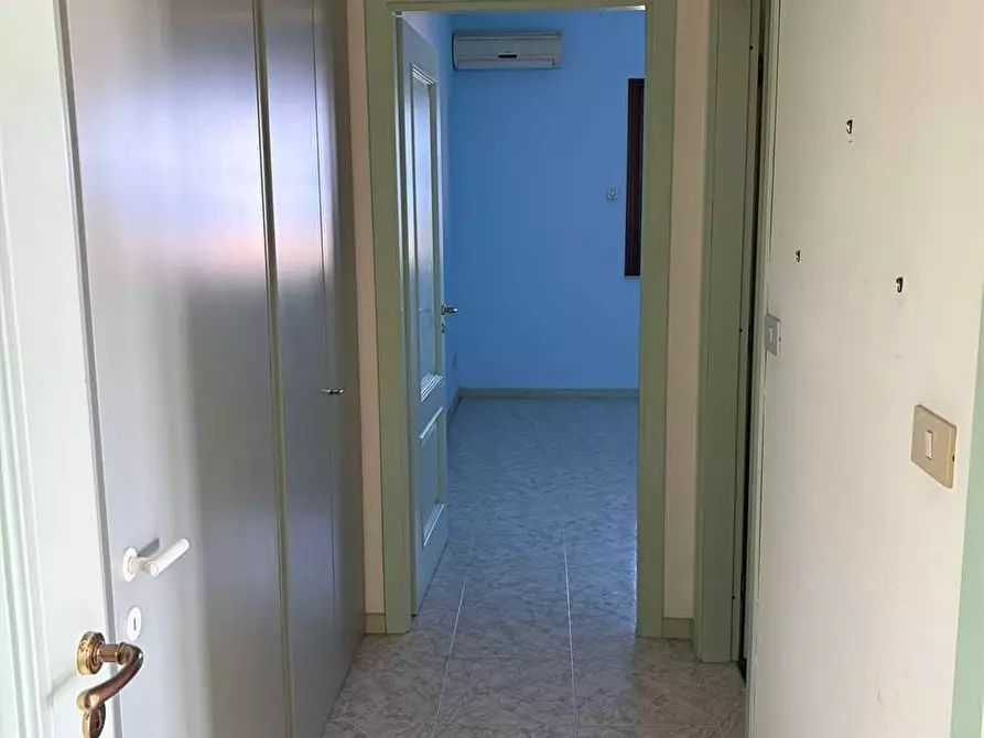 Immagine 4 di Trilocale in affitto  a Siracusa