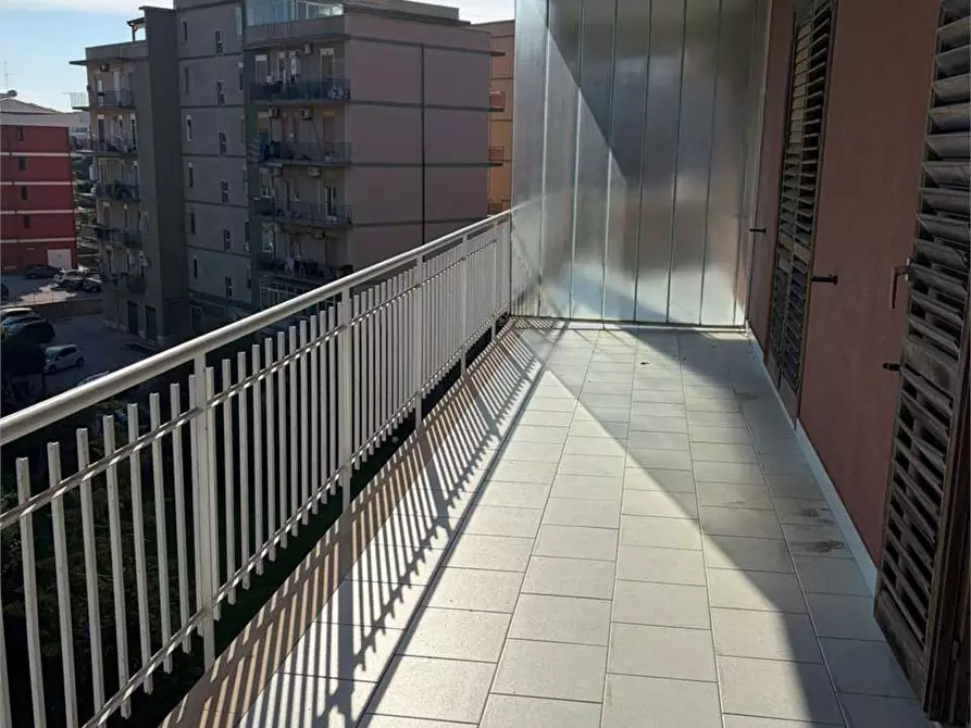 Immagine 16 di Trilocale in affitto  a Siracusa