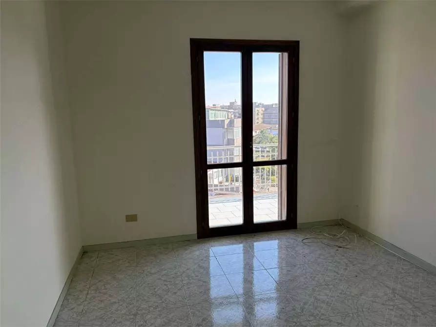 Immagine 8 di Trilocale in affitto  a Siracusa