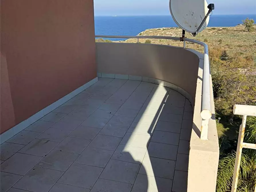 Immagine 18 di Trilocale in affitto  a Siracusa