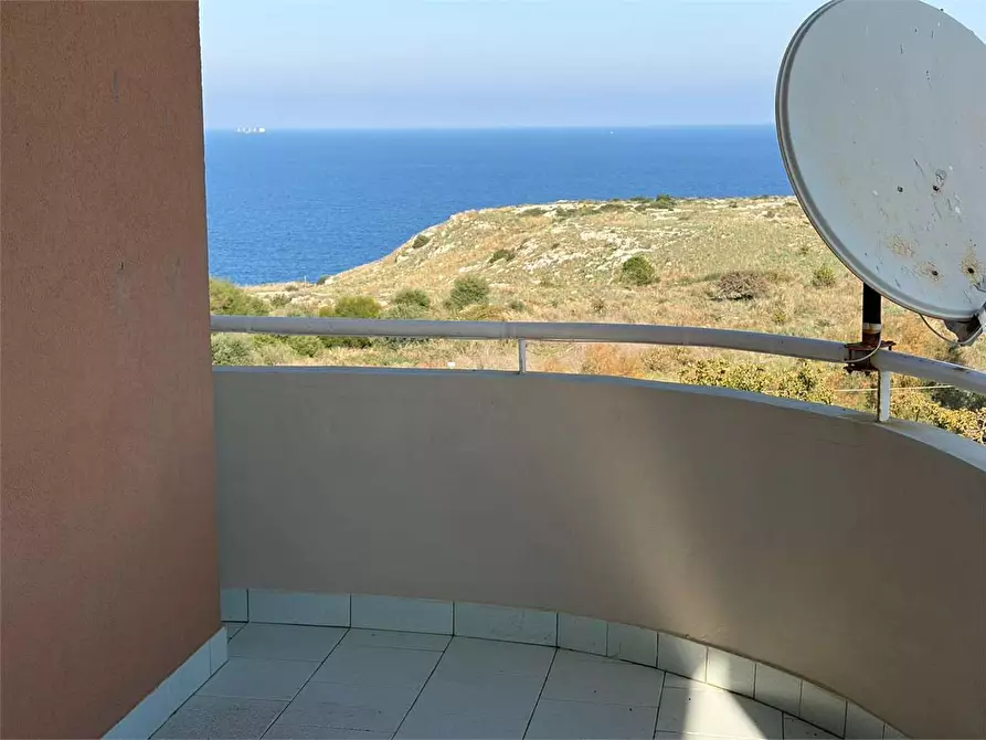 Immagine 19 di Trilocale in affitto  a Siracusa