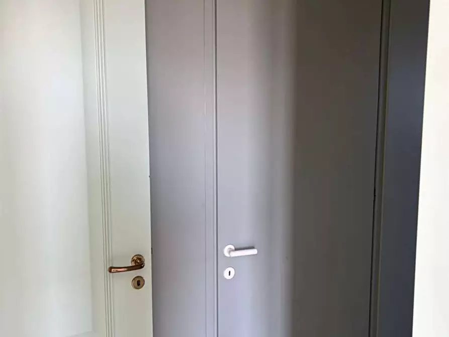 Immagine 11 di Trilocale in affitto  a Siracusa