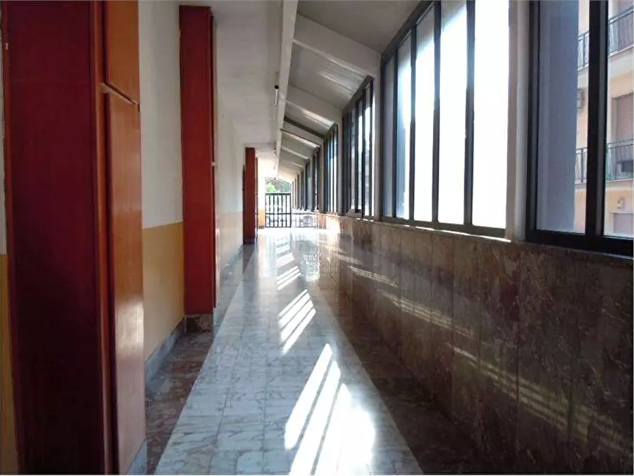 Immagine 17 di Trilocale in affitto  a Siracusa