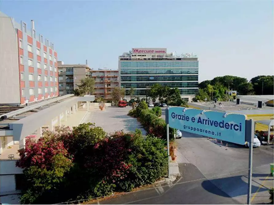 Immagine 22 di Trilocale in affitto  a Siracusa