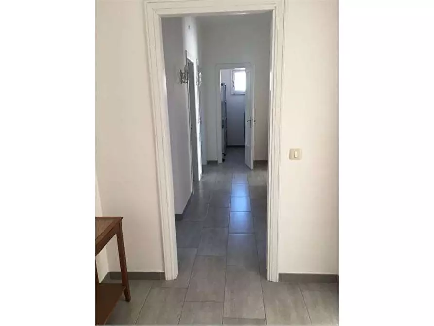 Immagine 5 di Trilocale in affitto  a Siracusa