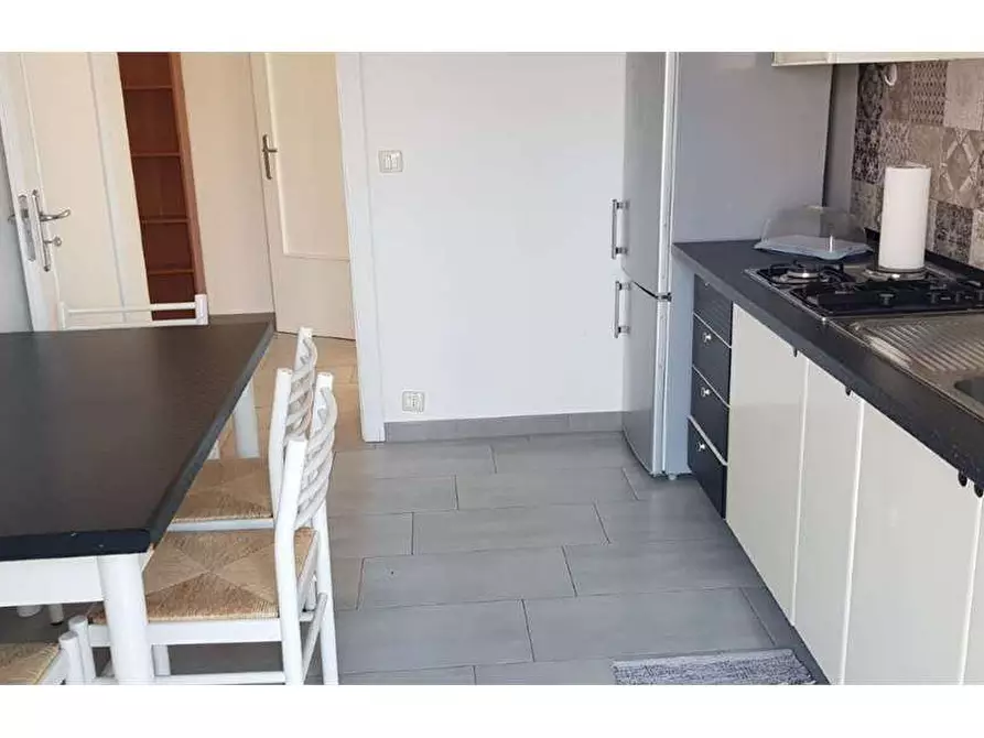 Immagine 3 di Trilocale in affitto  a Siracusa