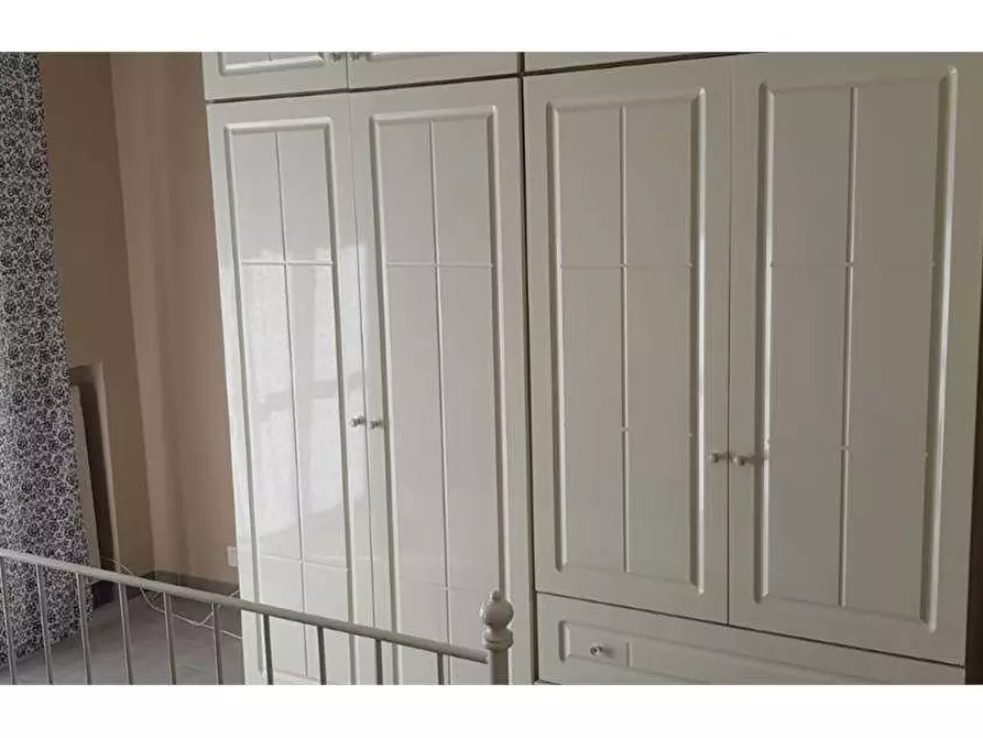 Immagine 8 di Trilocale in affitto  a Siracusa