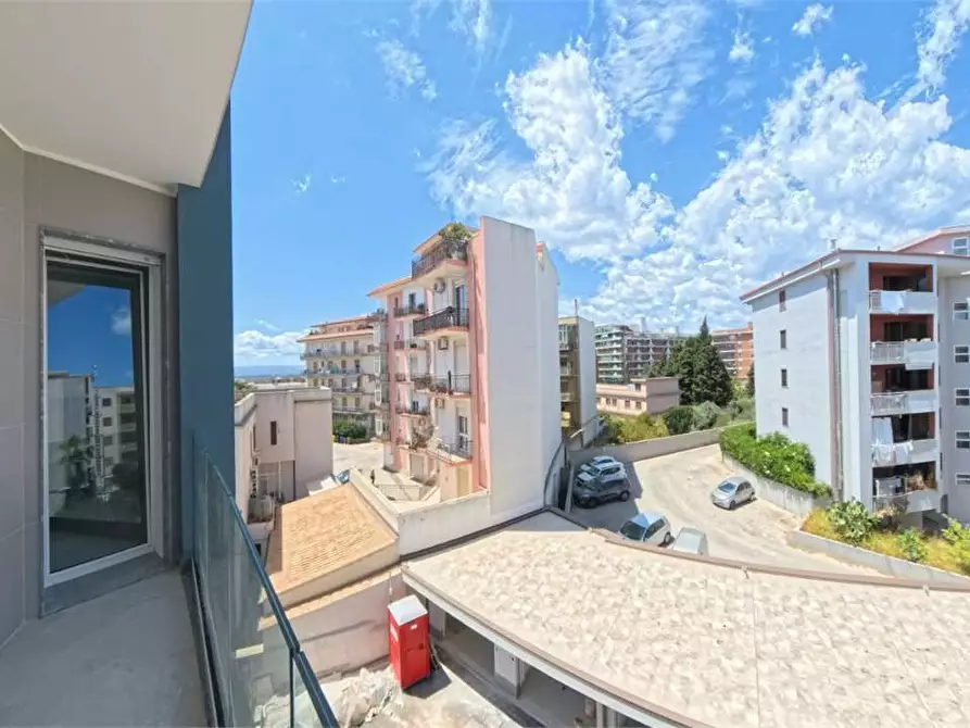 Immagine 13 di Bilocale in affitto  a Siracusa