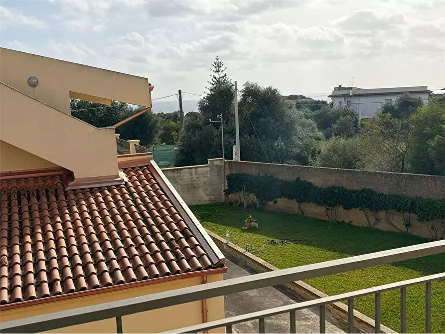 Immagine 2 di Villa in affitto  a Siracusa