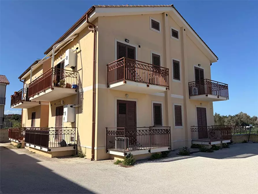 Immagine 16 di Appartamento in affitto  in Via Luigi Capuana 26 a Siracusa