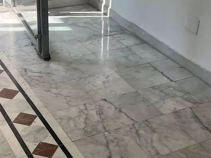 Immagine 7 di Negozio in affitto  in Via del Colle Temenite a Siracusa