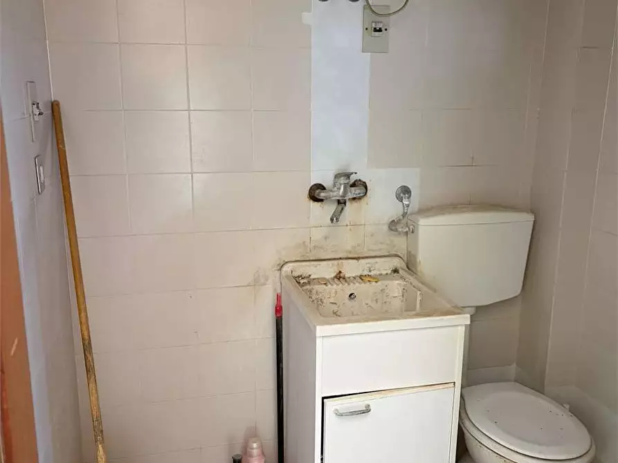 Immagine 11 di Trilocale in vendita  a Siracusa