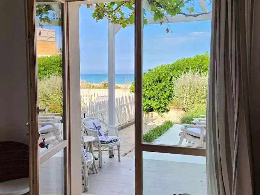 Immagine 2 di Villetta a schiera in vendita  a Noto