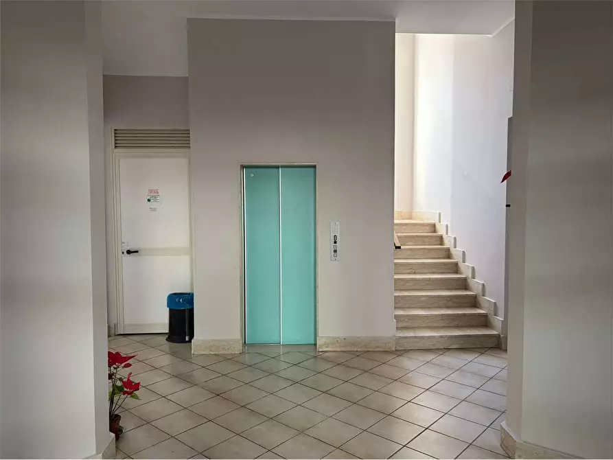 Immagine 32 di Appartamento in affitto  a Siracusa