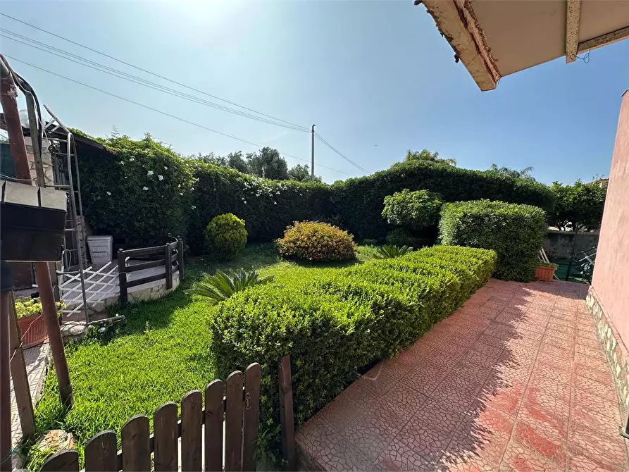 Immagine 8 di Villa in vendita  a Siracusa
