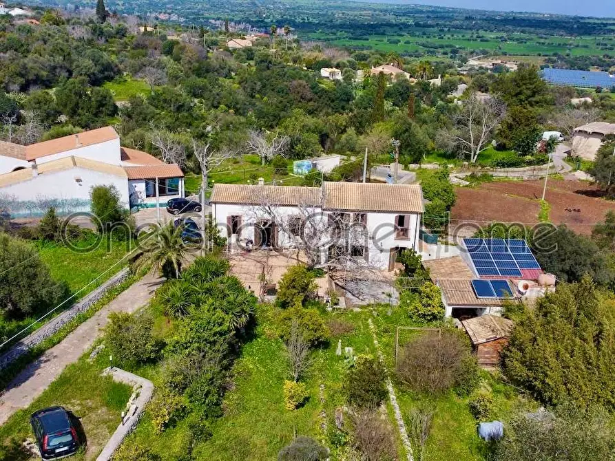 Immagine 1 di Rustico / casale in vendita  in Via per Canicattini 1 a Canicattini Bagni