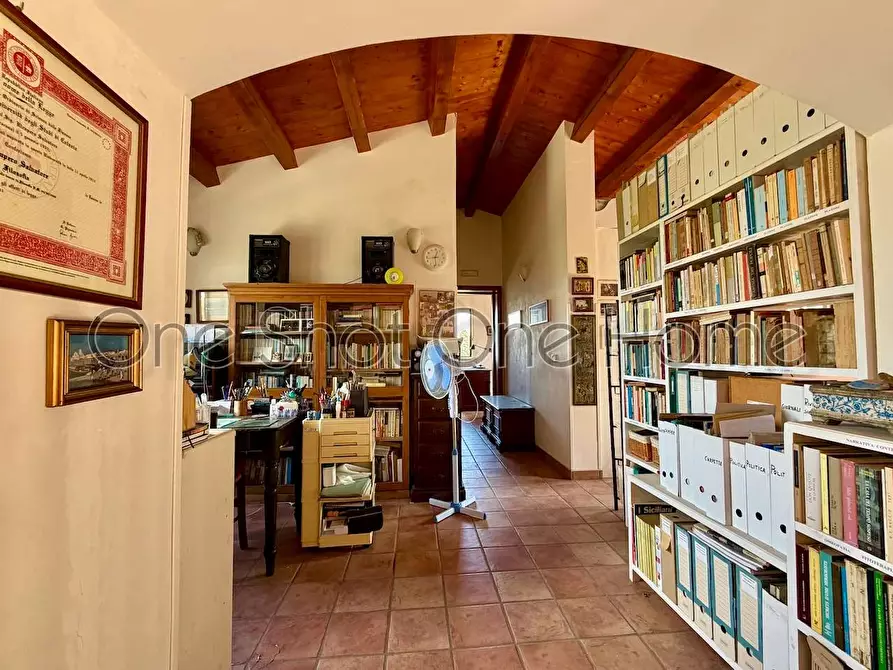 Immagine 11 di Rustico / casale in vendita  in Via per Canicattini 1 a Canicattini Bagni