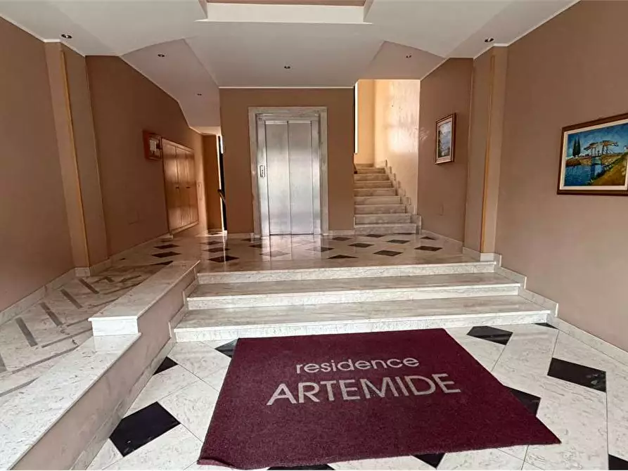 Immagine 14 di Bilocale in affitto  a Siracusa