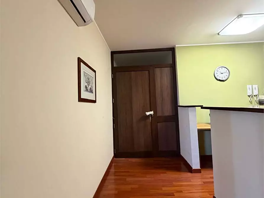 Immagine 7 di Ufficio in vendita  a Siracusa
