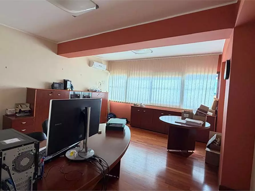 Immagine 13 di Ufficio in vendita  a Siracusa