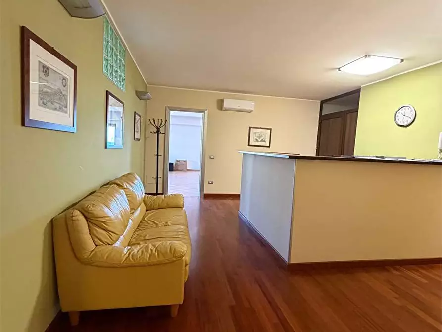 Immagine 5 di Ufficio in vendita  a Siracusa