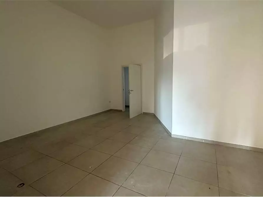 Immagine 7 di Negozio in affitto  in Via scala Greca a Siracusa