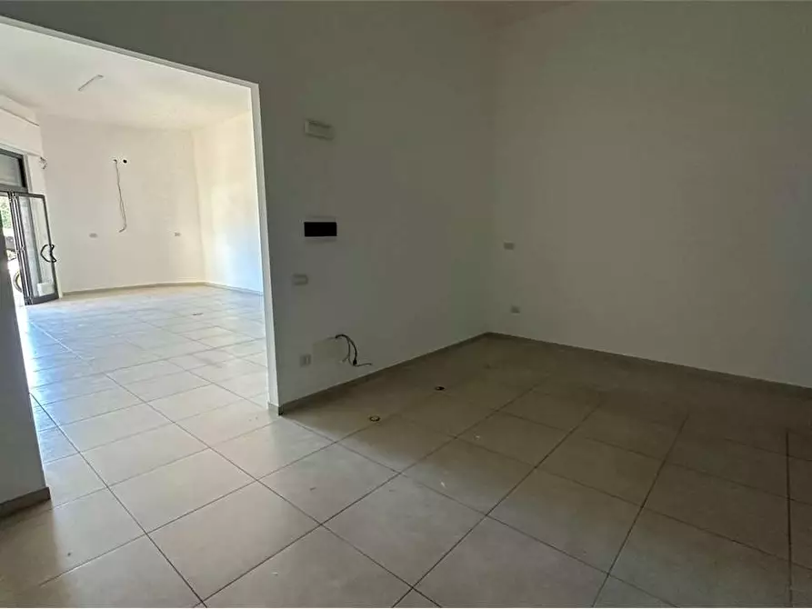 Immagine 9 di Negozio in affitto  in Via scala Greca a Siracusa