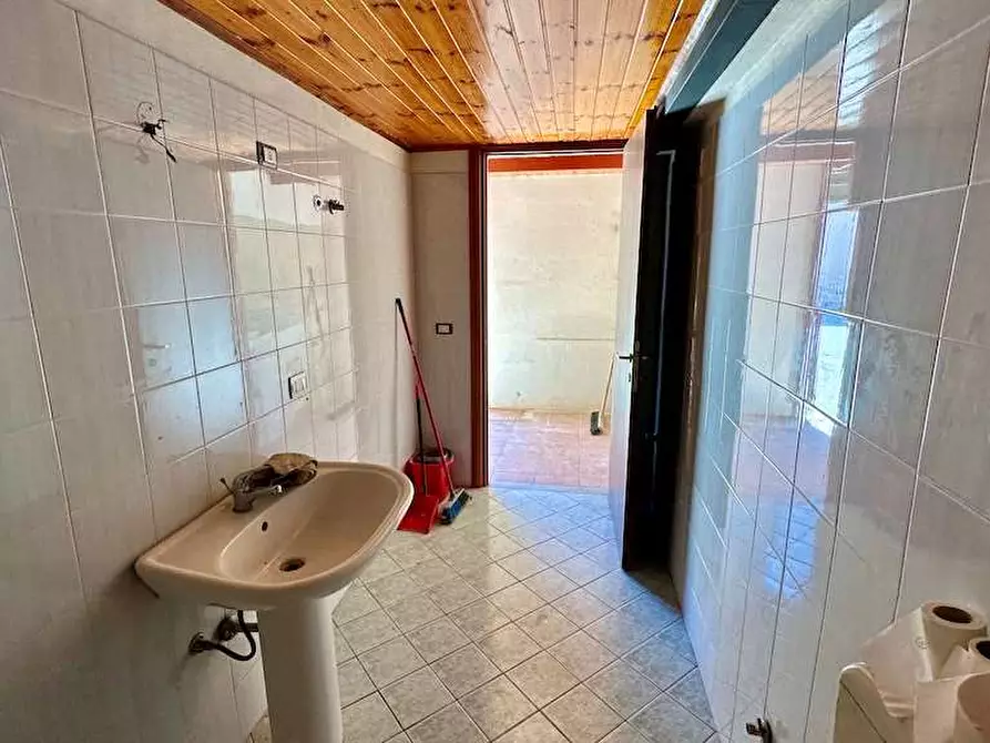 Immagine 6 di Garage in affitto  in Via Moncenisio a Siracusa